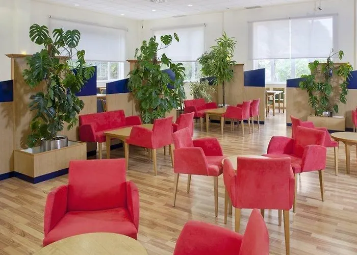 Отель B&B Hotel Alicante