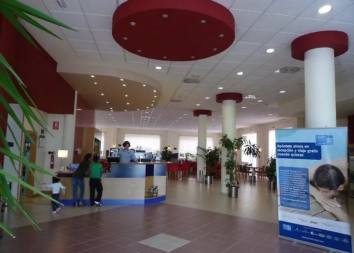 B&B Hotel Alicante Аликанте