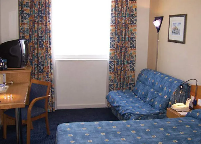 Отель B&B Hotel Alicante