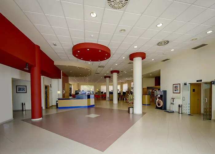 Отель B&B Hotel Alicante 3*