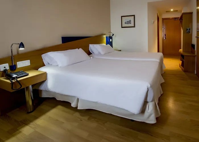 Отель B&B Hotel Alicante