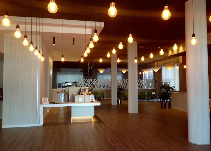 B&B Hotel Alicante Отель Аликанте