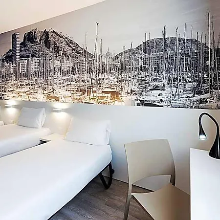 B&B Hotel Alicante 3*