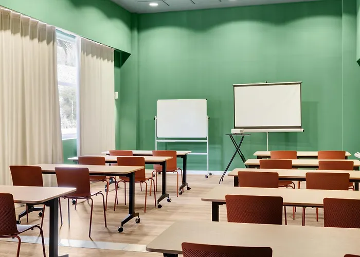 B&B Hotel Alicante Hotel 3*