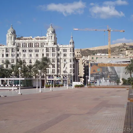 B&B Hotel Alicante Hotel